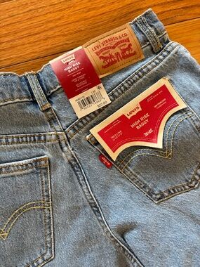 Levi's High-Rise Baggy Jeans - Girl’s Size 10, Blue - NEW WITH TAG (NWT)